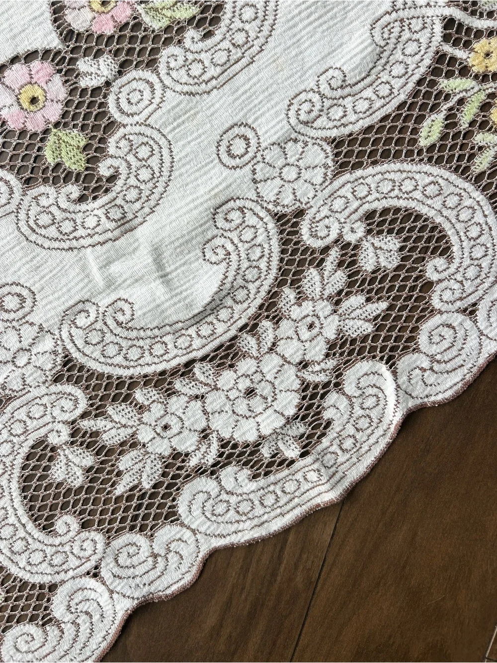 Beautiful French Vtg Lace Embroider Crochet Square Doily Floral Doily Tablecloth
